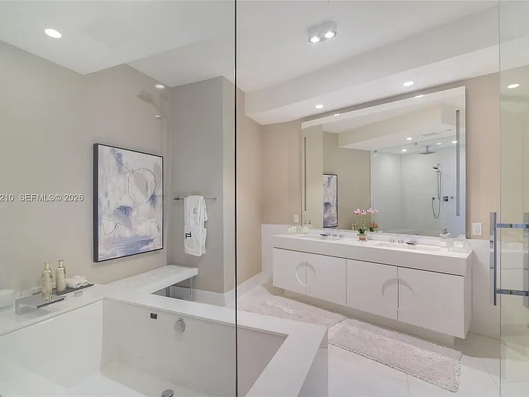18555 Collins Ave #4305 — Photo 15