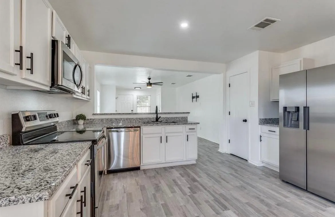12801 Door Bell Dr — Photo 4