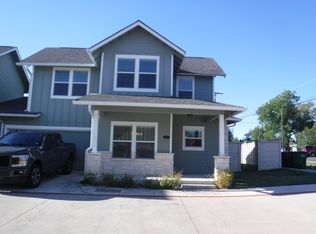 615 Spring St UNIT 2, Round Rock, TX 78664