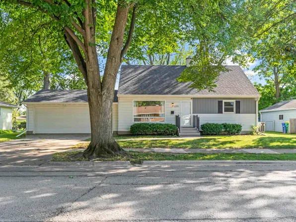 1099 Kenwood St, Green Bay, WI 54304