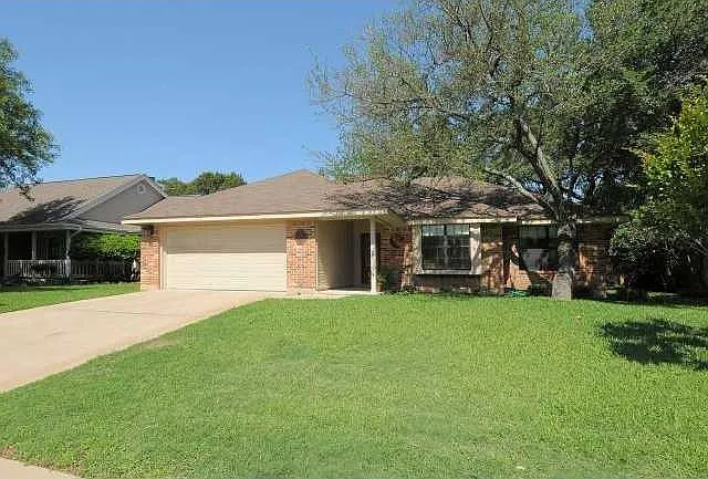 11810 Rain Forest Cv — Photo 1