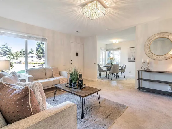 5020 Bridgepointe Pl, Union City, CA 94587