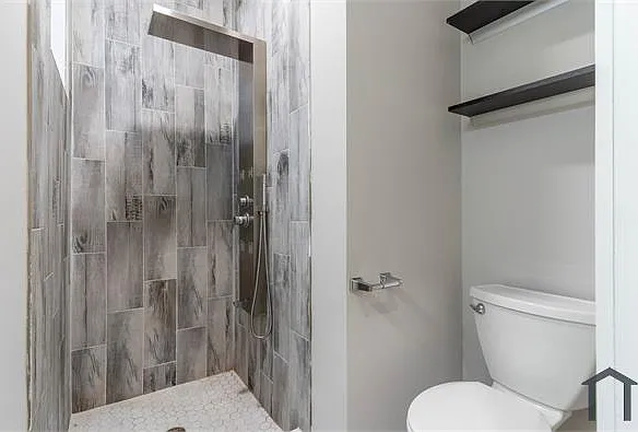 1729 Ingersoll St #A — Photo 8
