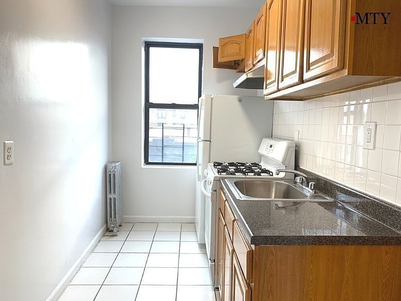 1st image of 56-05 43rd Ave #4C