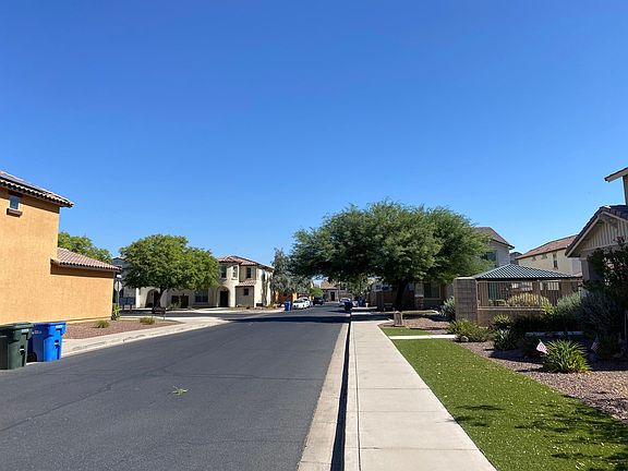5th image of 9418 S 34th Ln