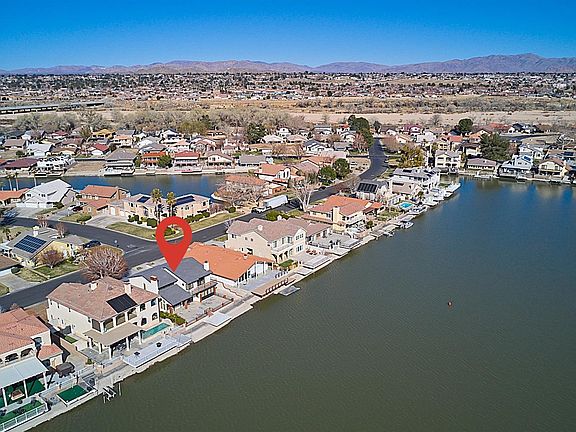 4th image of 18445 Niagara Dr