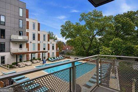 1st image of 775 Juniper St NE #322