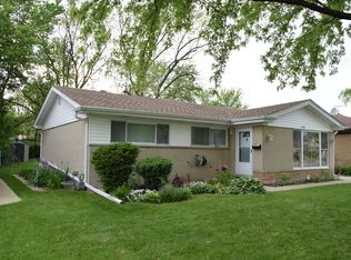 9514 Tripp Ave, Skokie, IL 60076