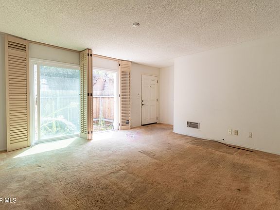 3rd image of 1809 Armour Ln APT 3