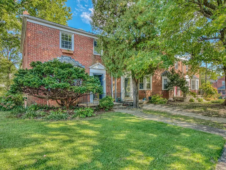 6107 Maylane Dr — Photo 8