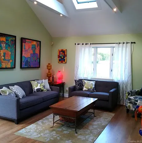 4 bed, 2.0 bath, 1807 sqft, $15,000 — Photo 4