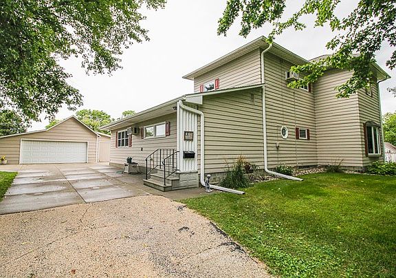 Rear Exterior - Garage