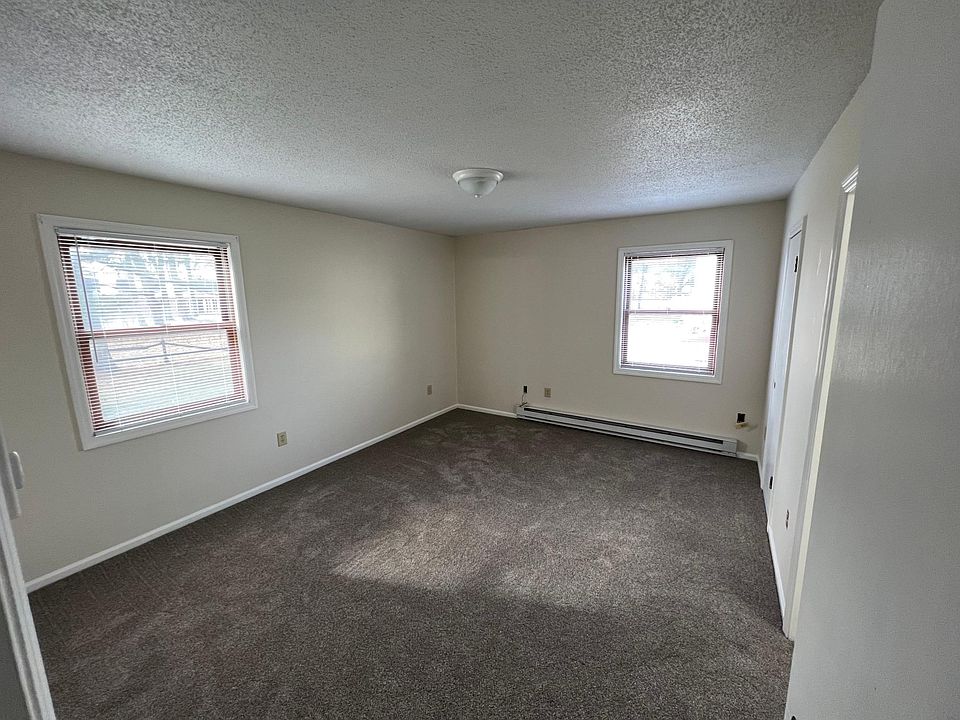 2nd image of 141 Jefferson Hts APT 10