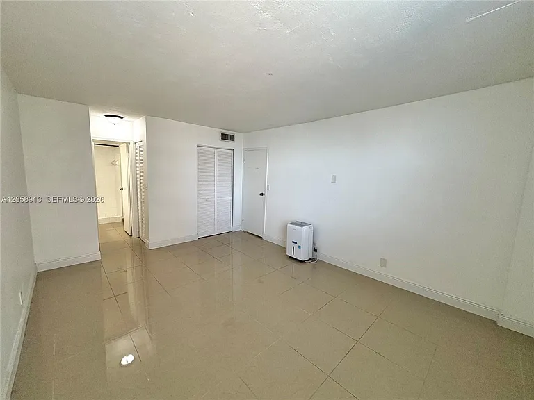 2935 NE 163rd St #5P — Photo 16