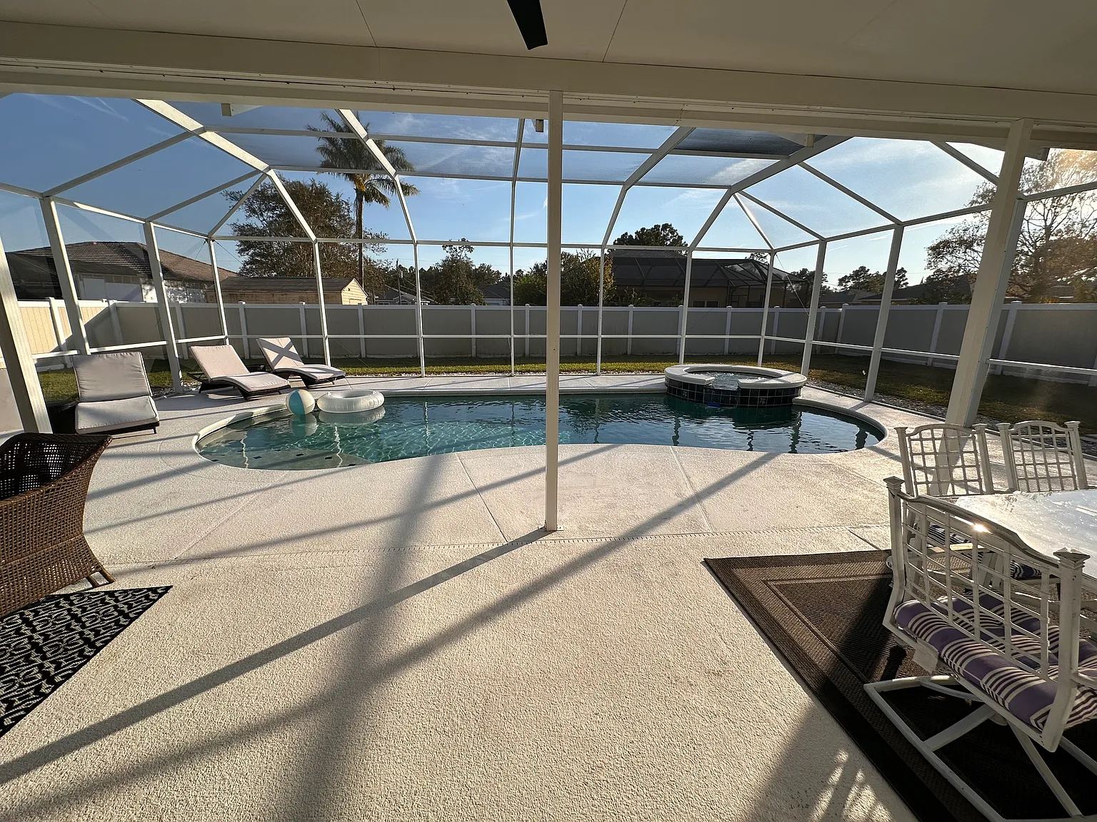 5 bed, 2809 sqft, $8,700 — Photo 3