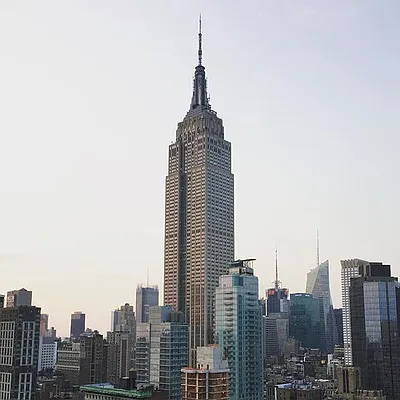 Rented by Bold New York | media 25