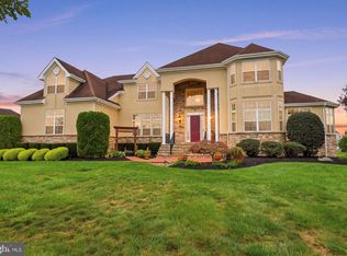 36 Belmont Cir, Columbus, NJ 08022
