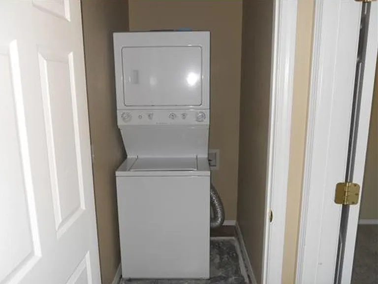 2149-2155 Skyler Dr — Photo 22
