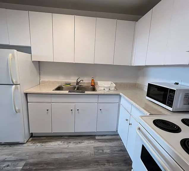 80 Saint Clair Ave E #1709A — Photo 4