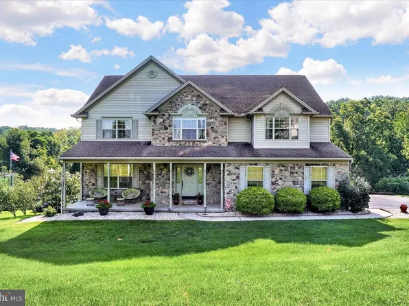 55 Percheron Dr, York, PA 17406