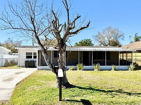 5th image of 8972 67th St