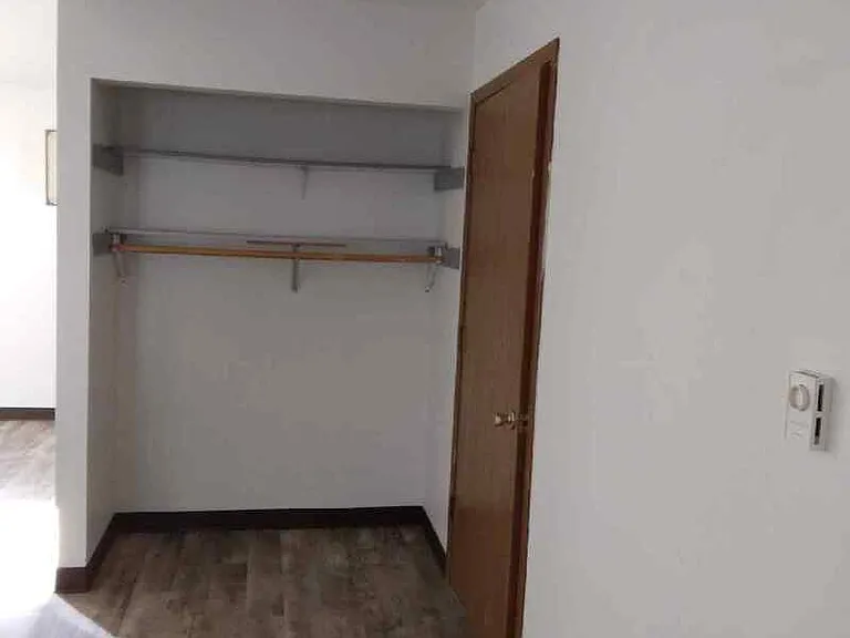 406 N Barkman St #2 — Photo 5