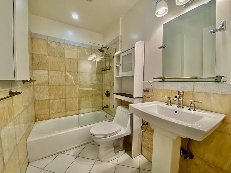 490 33rd Ave #205 — Photo 7