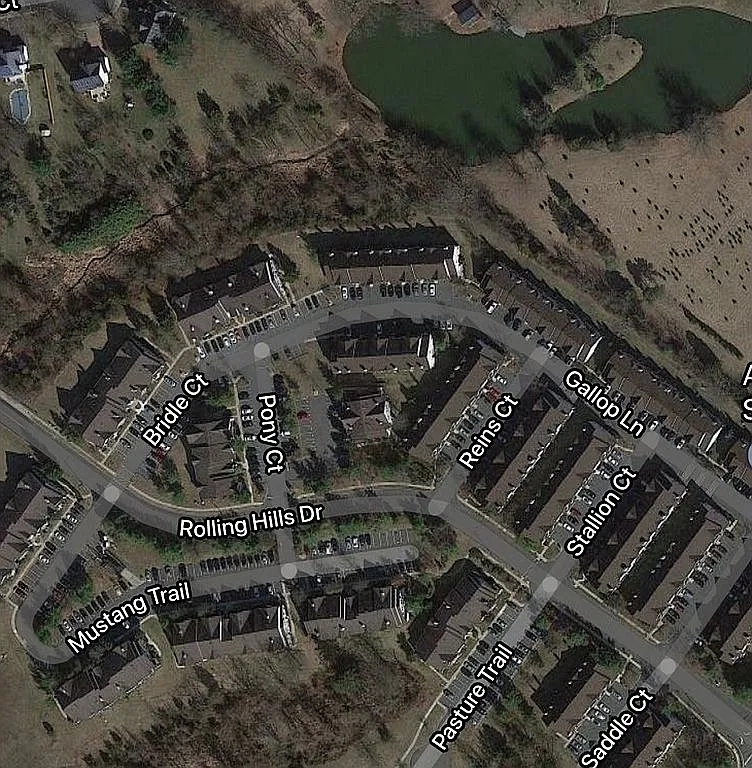 47 Gallop Ln #802 photo 1
