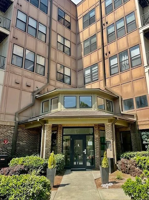 2 bed, 2.0 bath, $1,750 — Photo 3