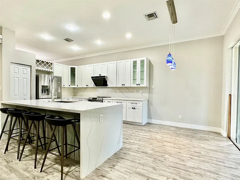 4109 W Whitewater Ave — Photo 6