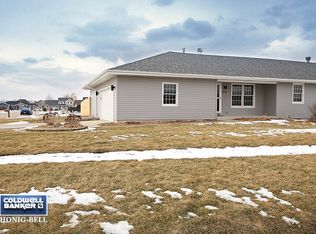 808 Covey Ln, Coal City, IL 60416