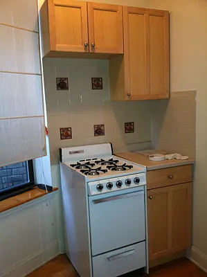 Rented by Kings Court Real Estate | media 18