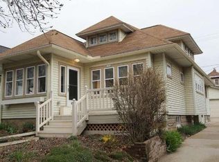 2368 N 61st St, Wauwatosa, WI 53213