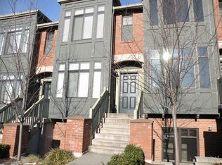 1823 NE Kenyon Ct, Issaquah, WA 98029