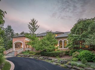 4524 Stoneleigh Rd, Bloomfield Hills, MI 48302