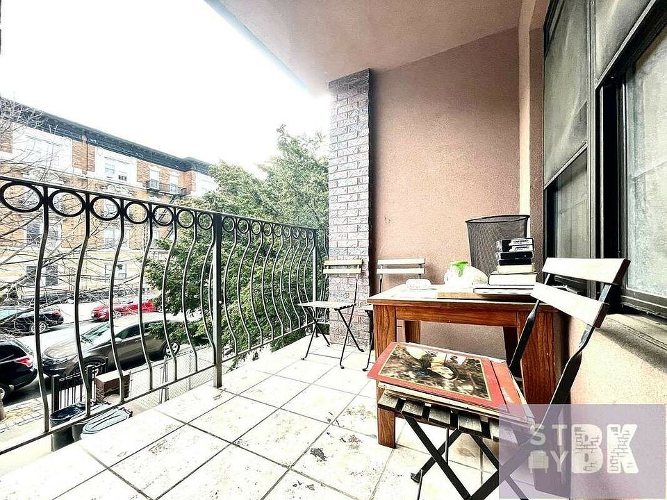 1st image of 135 Herkimer St #2AA