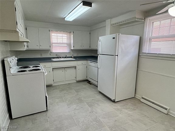 4th image of 313 Belmont Ave NW