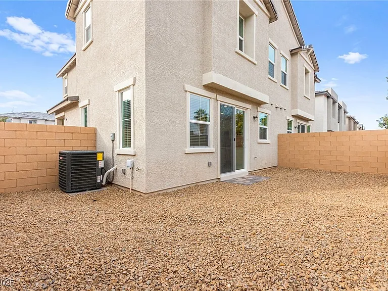 10146 Gabby Glen St — Photo 24