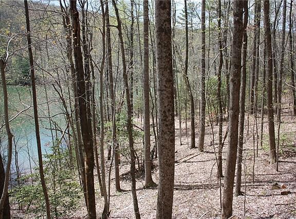 4th image of 0000 Lakeview Dr #428/429