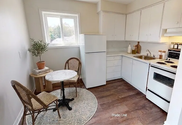 1475 Riverside Dr W #109 — Photo 2