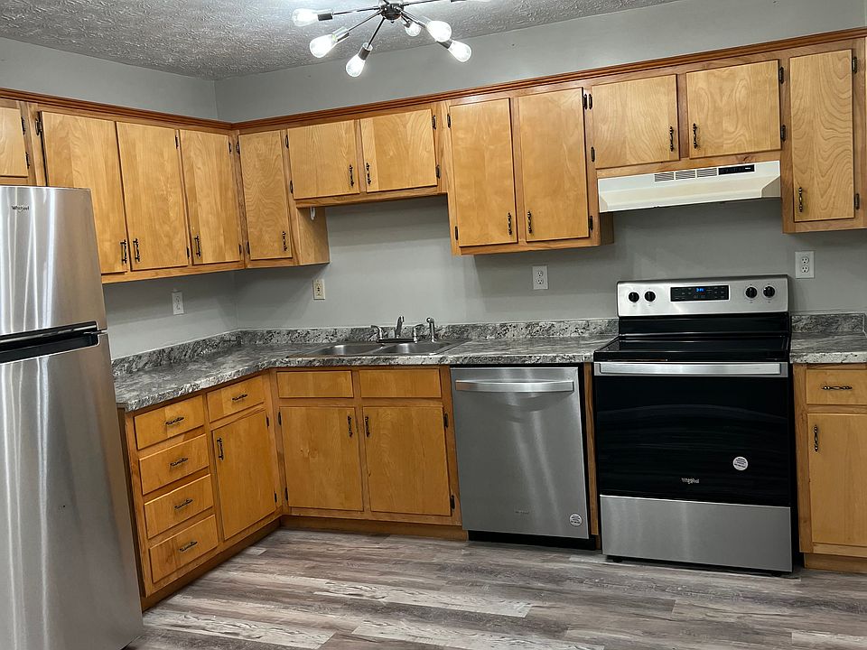 333 FORSYTH ST Barnesville GA Zillow