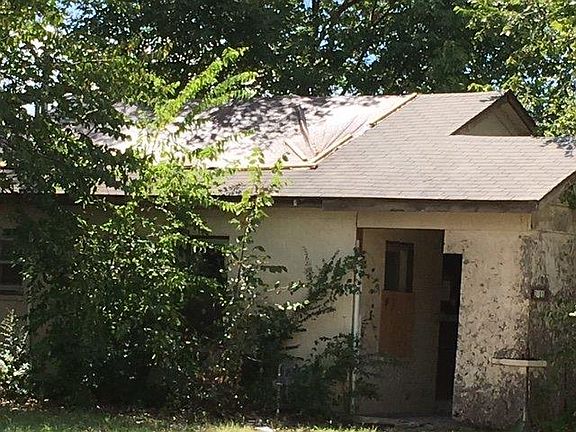 2nd image of 1811 W 5th St