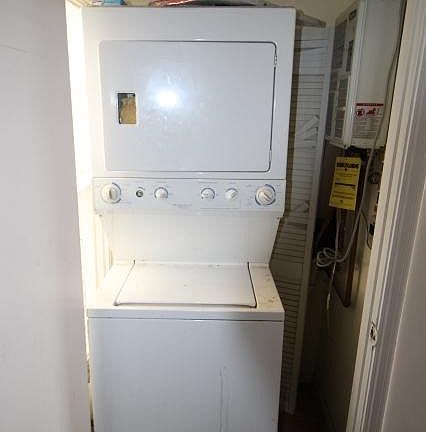 3rd image of 3614 N Ashland Ave #2F
