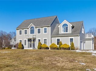160 Comstock Trl, East Hampton, CT 06424