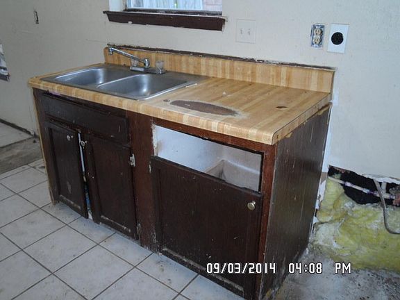 2nd image of 2031 Derby Dr