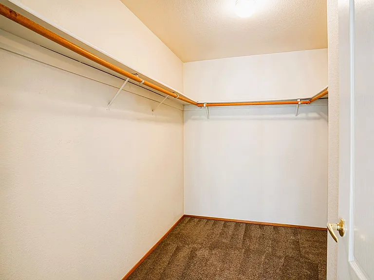 7202 Ruby Ct — Photo 4