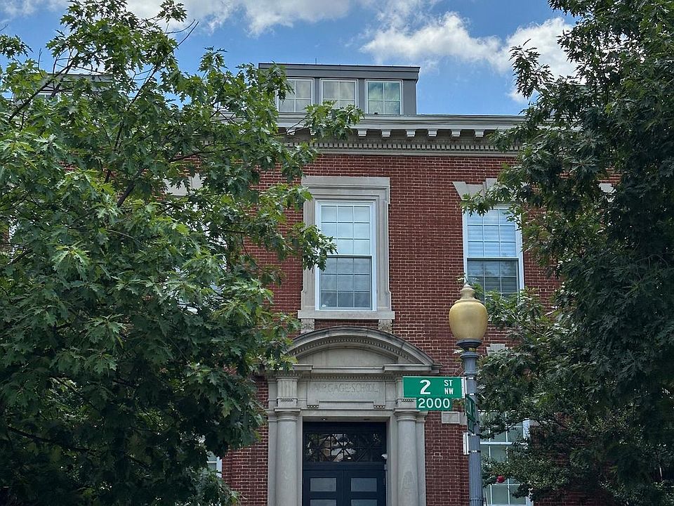2nd image of 2035 2nd St NW APT G305