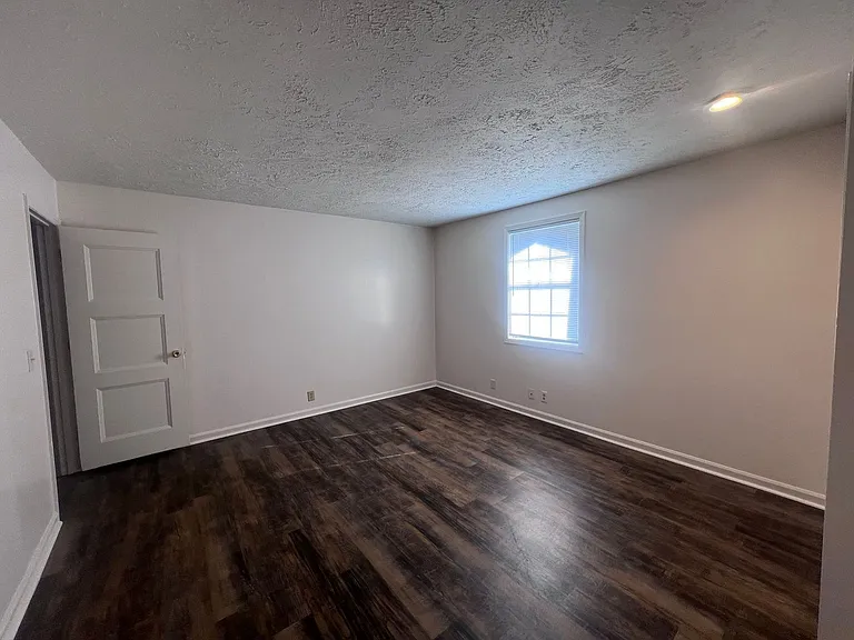 Evergreen Townhomes — Photo 20