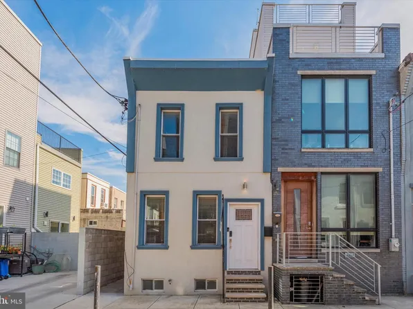 2110 Mountain St, Philadelphia, PA 19145