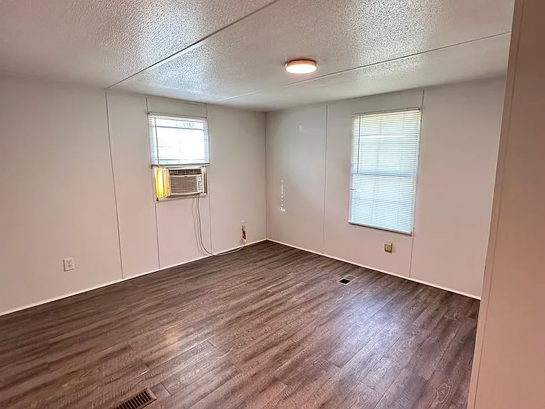 118 Matthias Briggs Dr — Photo 5